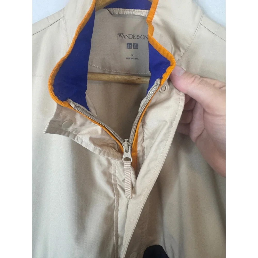 JW Anderson Uniqlo Colorblock Windbreaker Tan Blue Black 311-427976 Size M